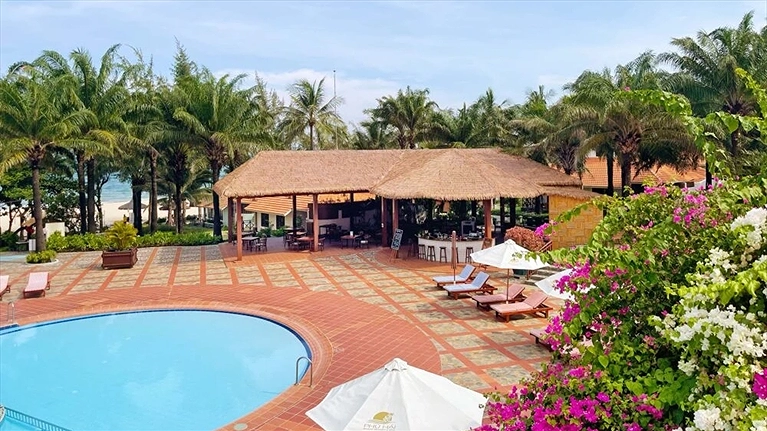 Khu vực hồ bơi