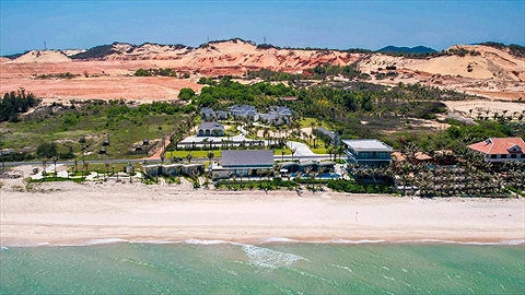 Bãi biển tại Polaris Resort & Spa Phan Thiết