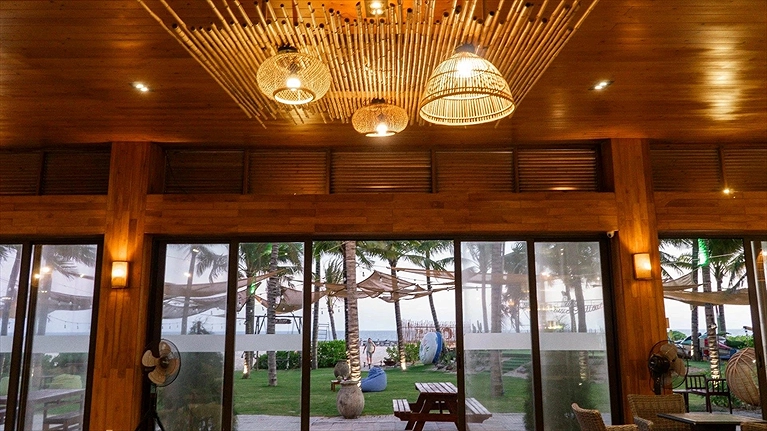 Beach Club 