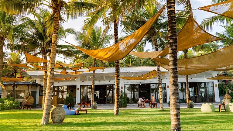 Beach Club 