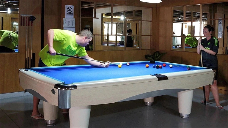 /