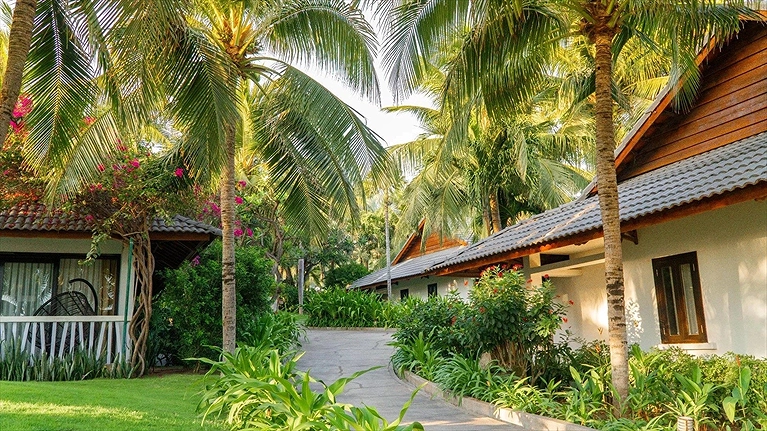 Bungalow Garden