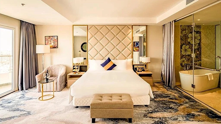 Premier Luxury King