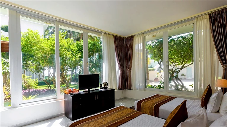 Deluxe Garden View