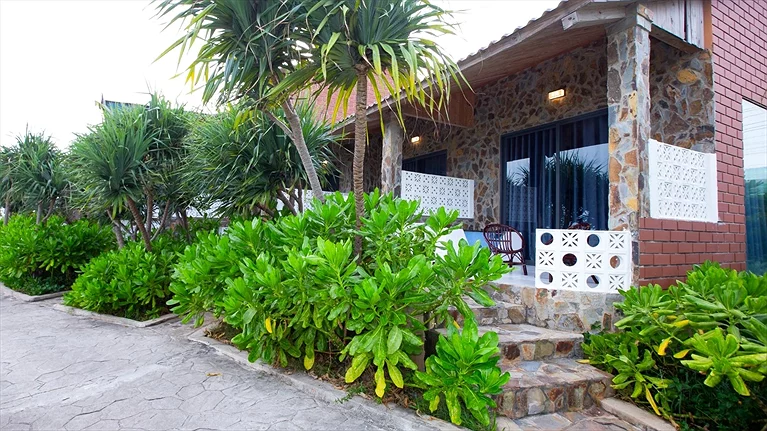 Adora Beachfront Suite