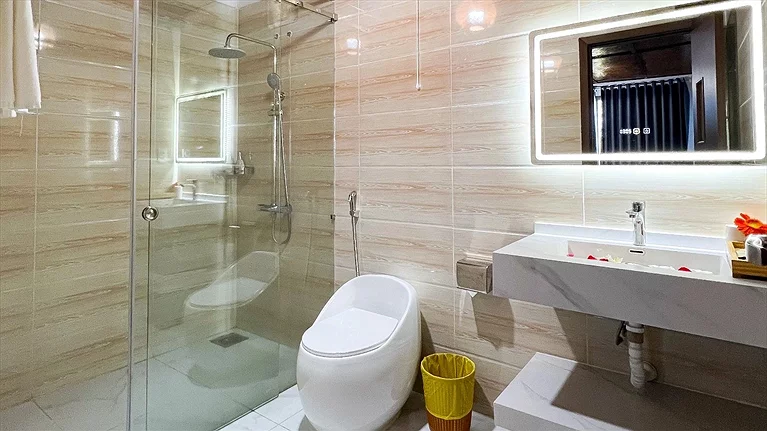 Adora Beachfront Suite