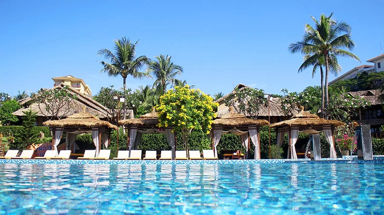Khu vực hồ bơi