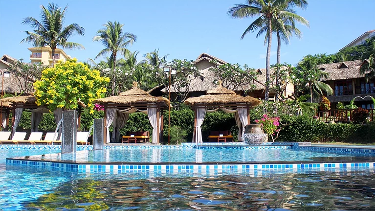 Khu vực hồ bơi