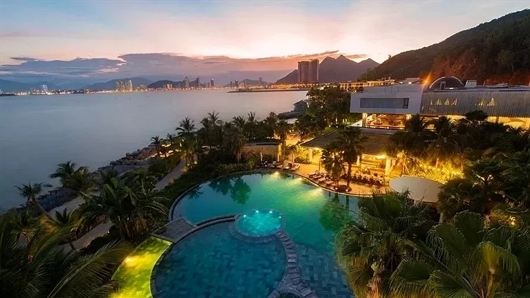 Hồ bơi hướng biển