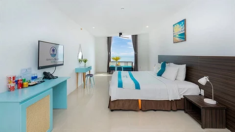 Deluxe Double – Sea View