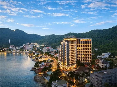 Khách sạn Oyster Bay Vũng Tàu