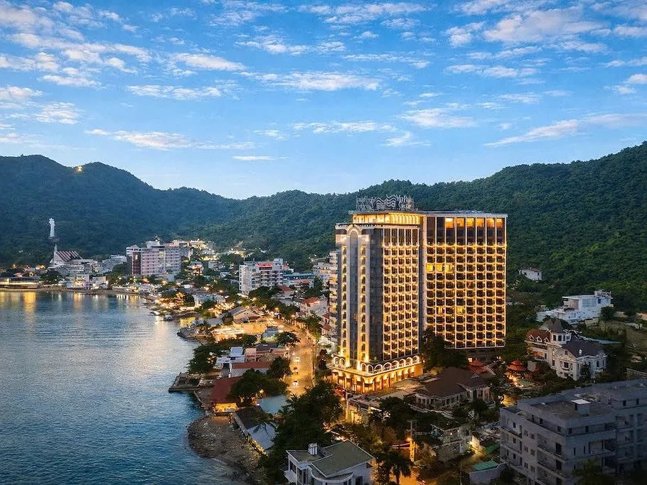 Khách sạn Oyster Bay Vũng Tàu