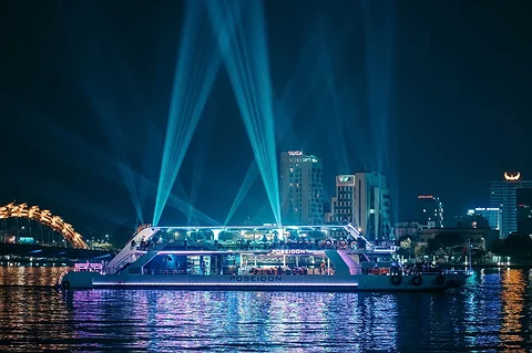 Du Thuyền Poseidon Đà Nẵng