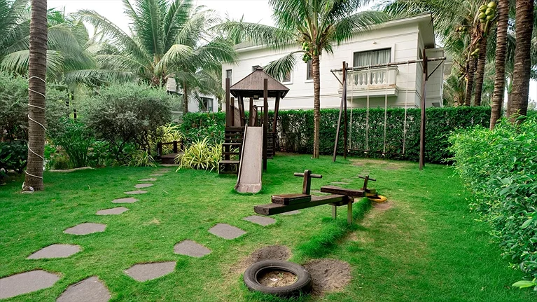 Khuôn viên khu nghỉ