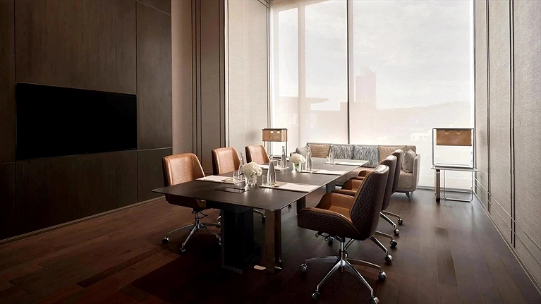 Club Lounge