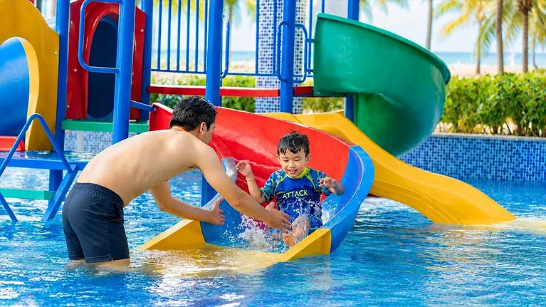 Khu vực hồ bơi trẻ em