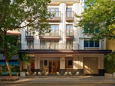 Khách sạn La Siesta Premium Lakeside Hà Nội