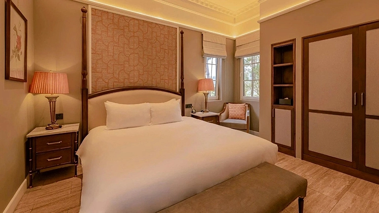 Camellia Junior Suite