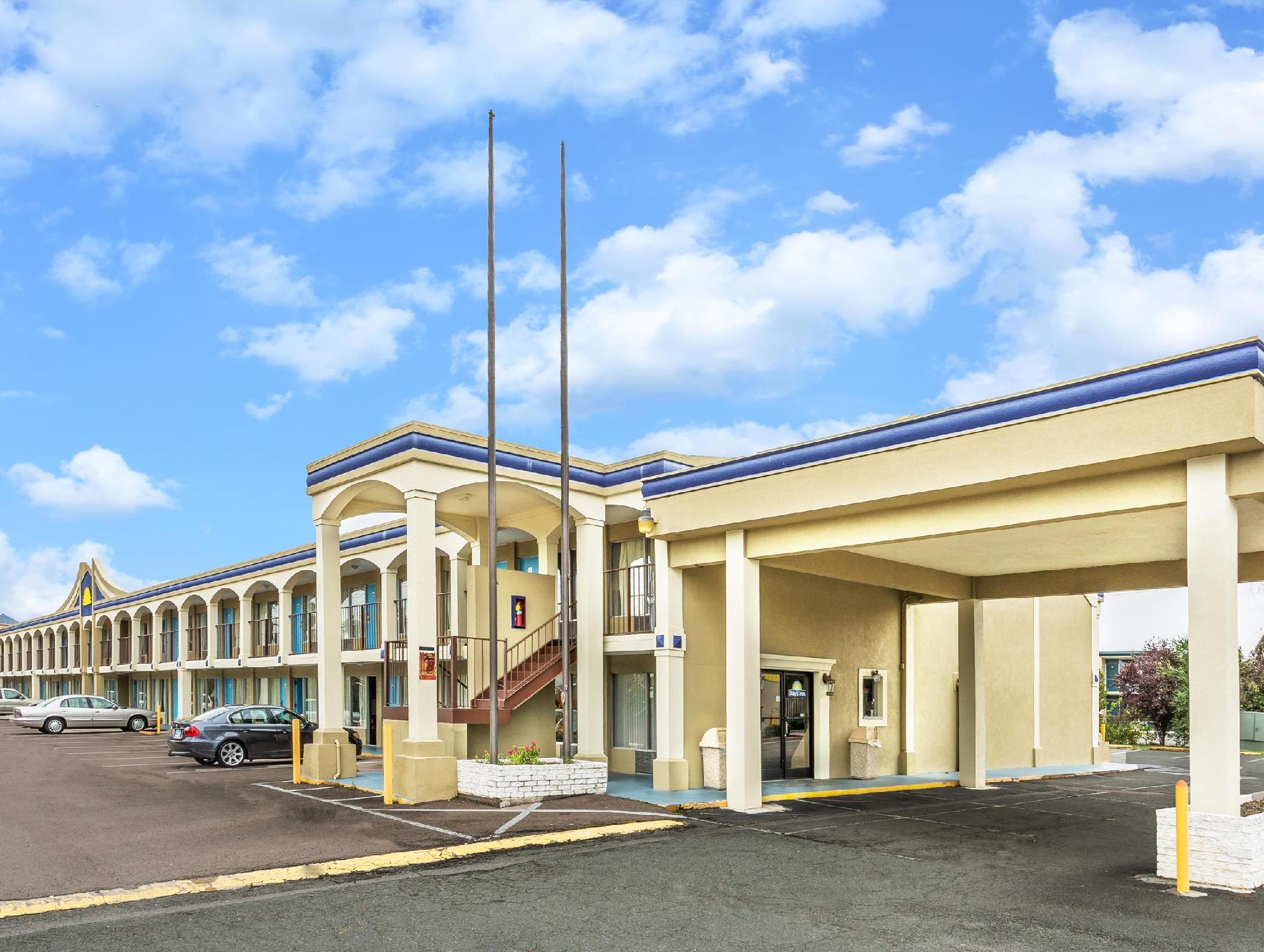 Ngoại cảnh khách sạn