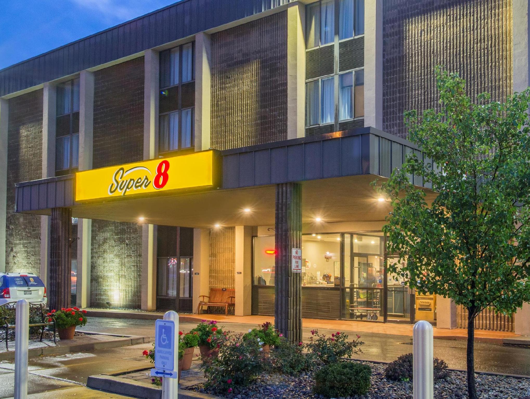 Ngoại cảnh khách sạn