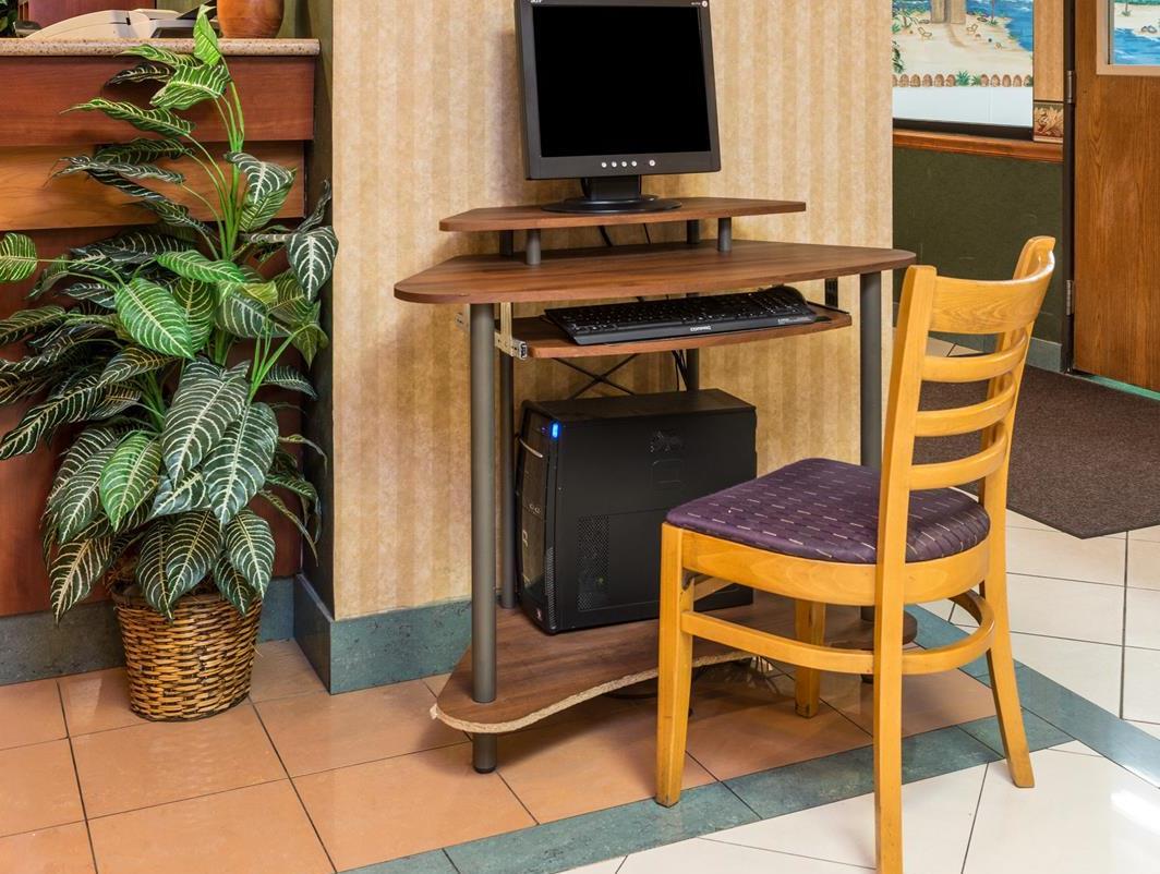 Trung tâm hội nghị