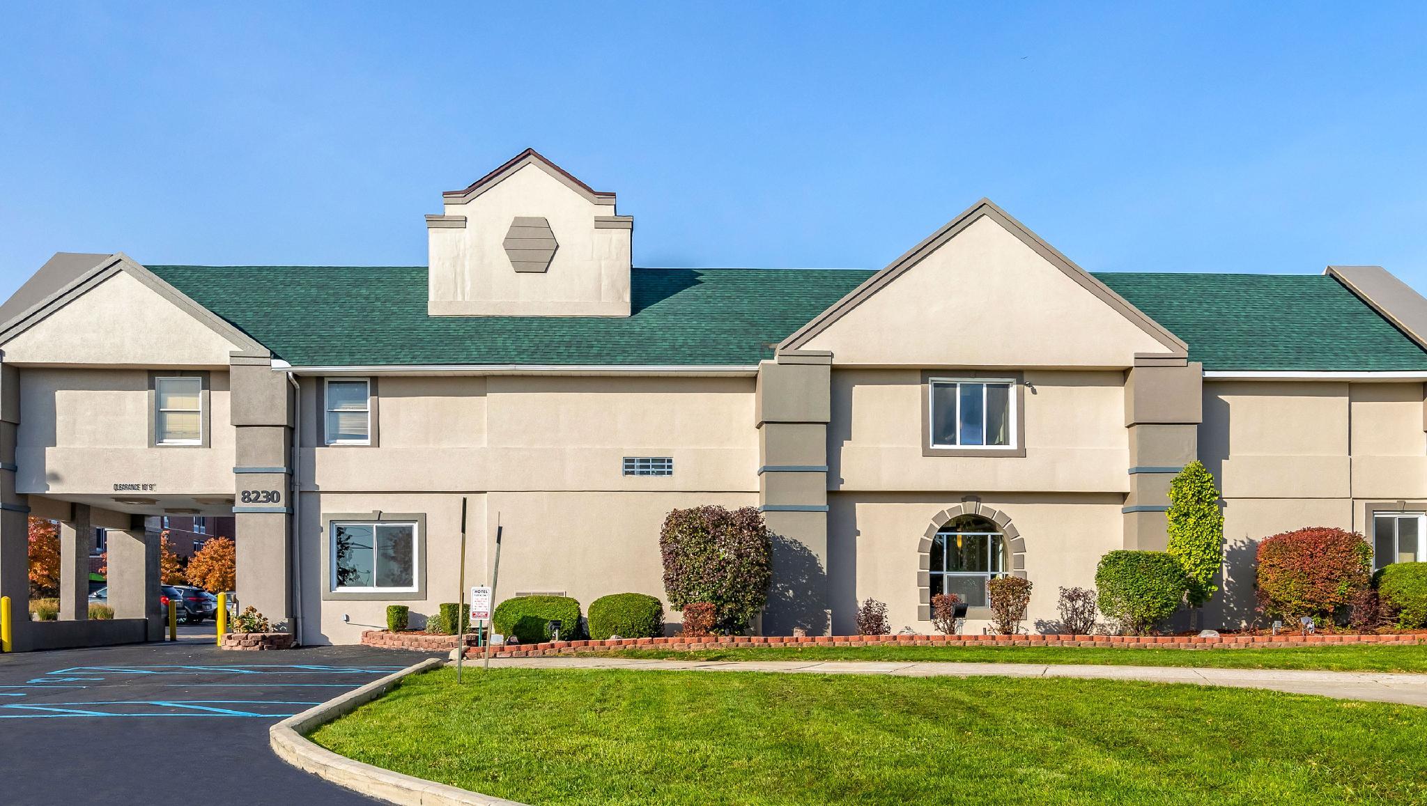 Ngoại cảnh khách sạn