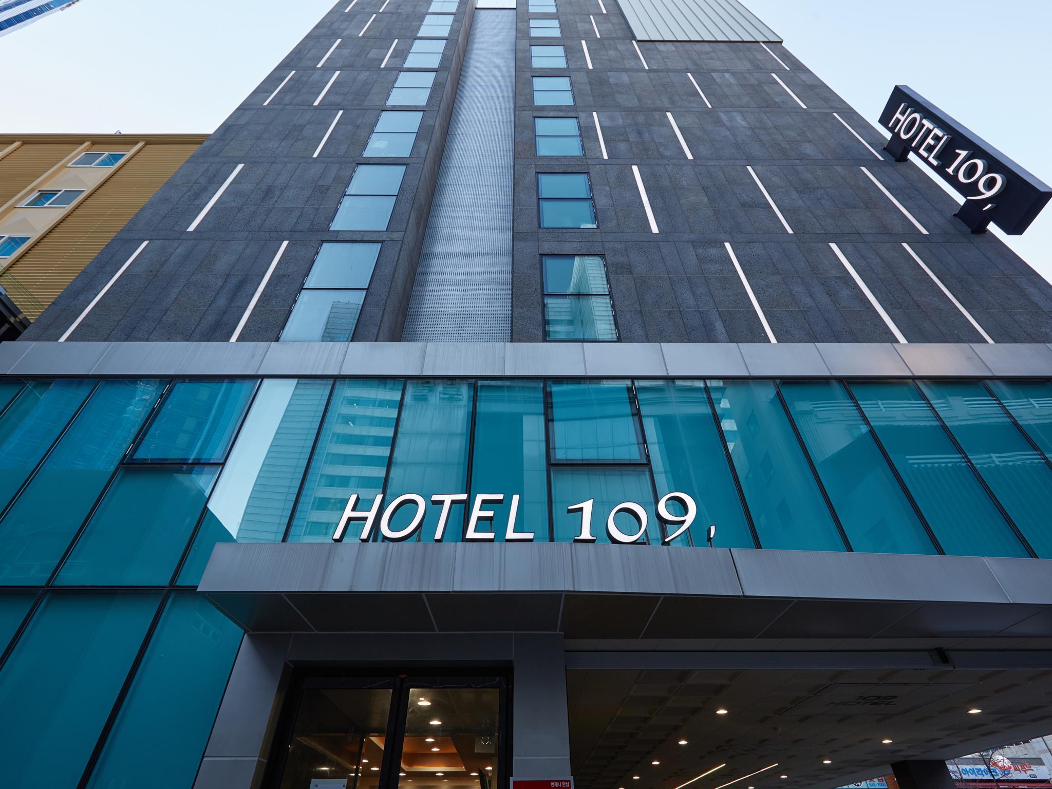 Ngoại cảnh khách sạn