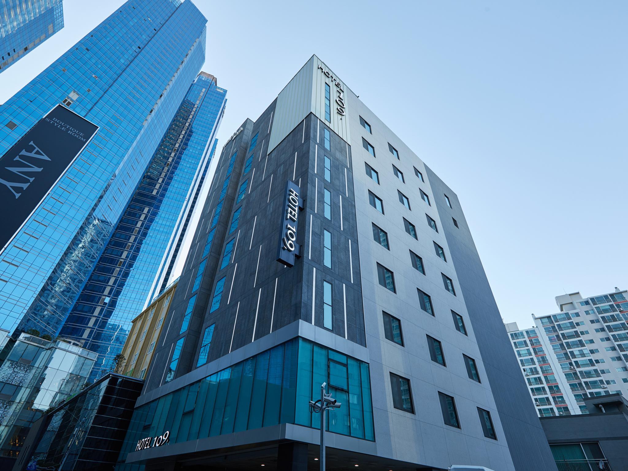 Ngoại cảnh khách sạn