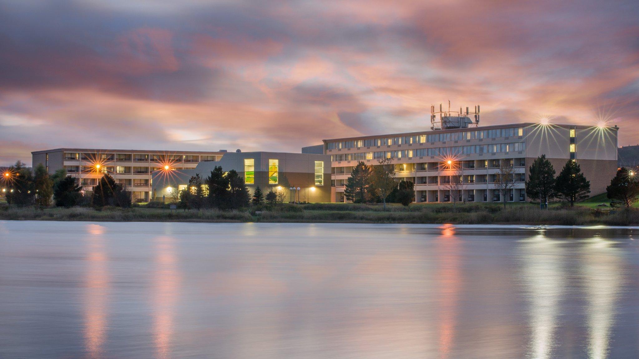 Ngoại cảnh khách sạn