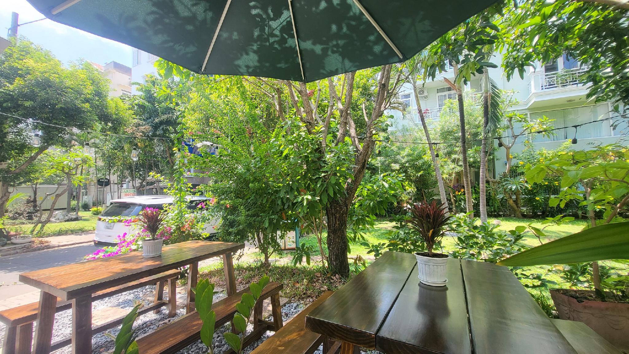 Ngoại cảnh khách sạn