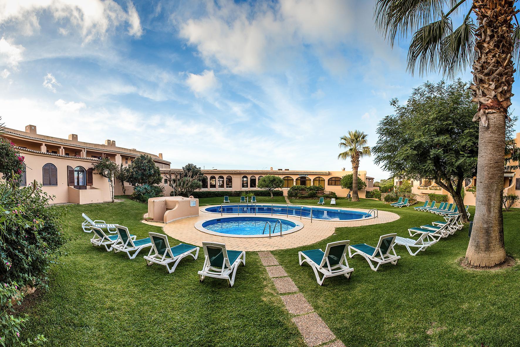 Ngoại cảnh khách sạn