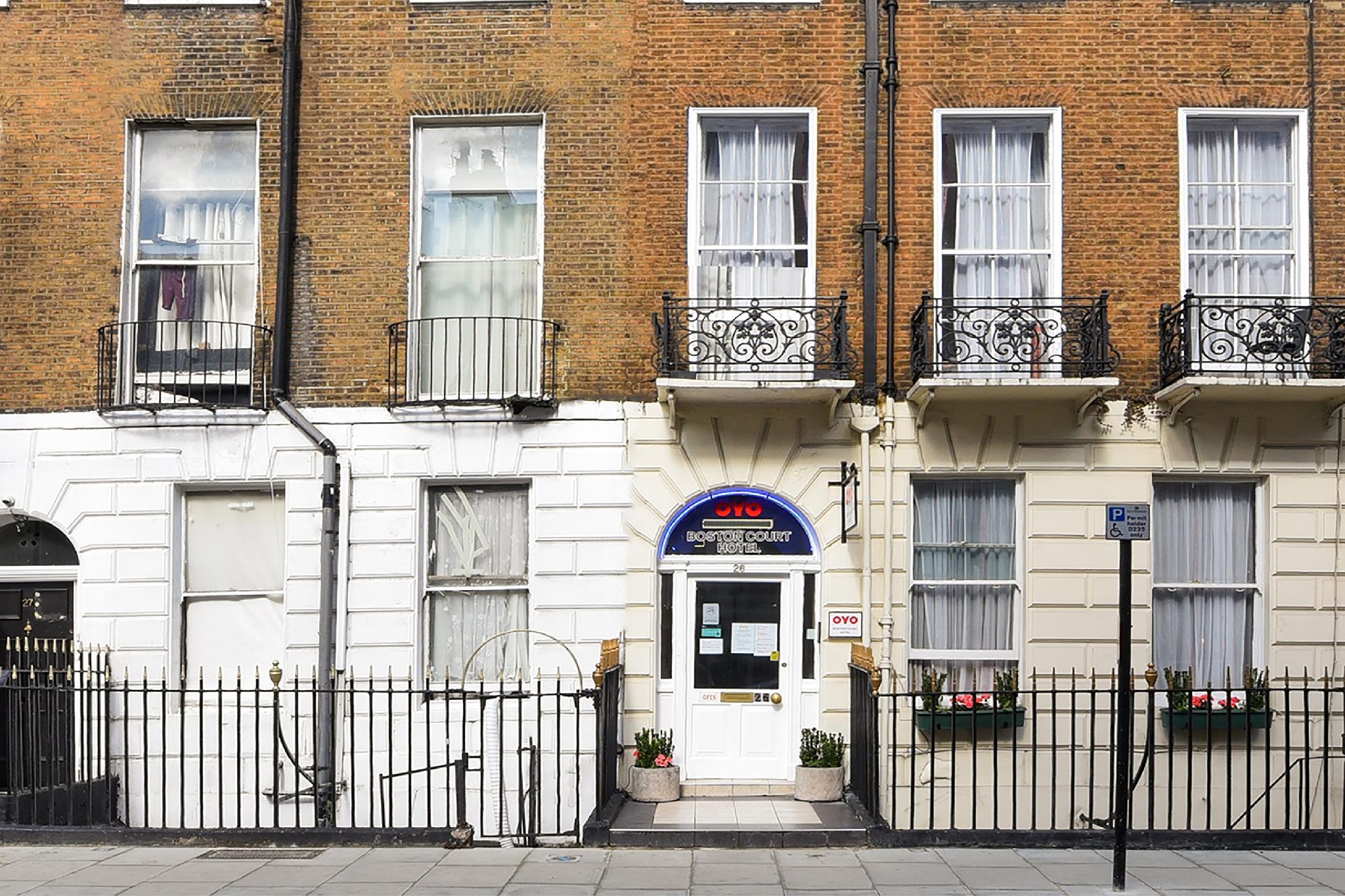 Ngoại cảnh khách sạn