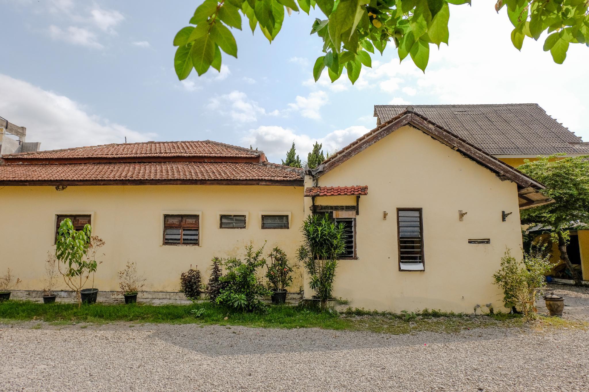 Ngoại cảnh khách sạn