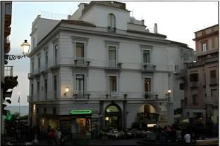 Ngoại cảnh khách sạn