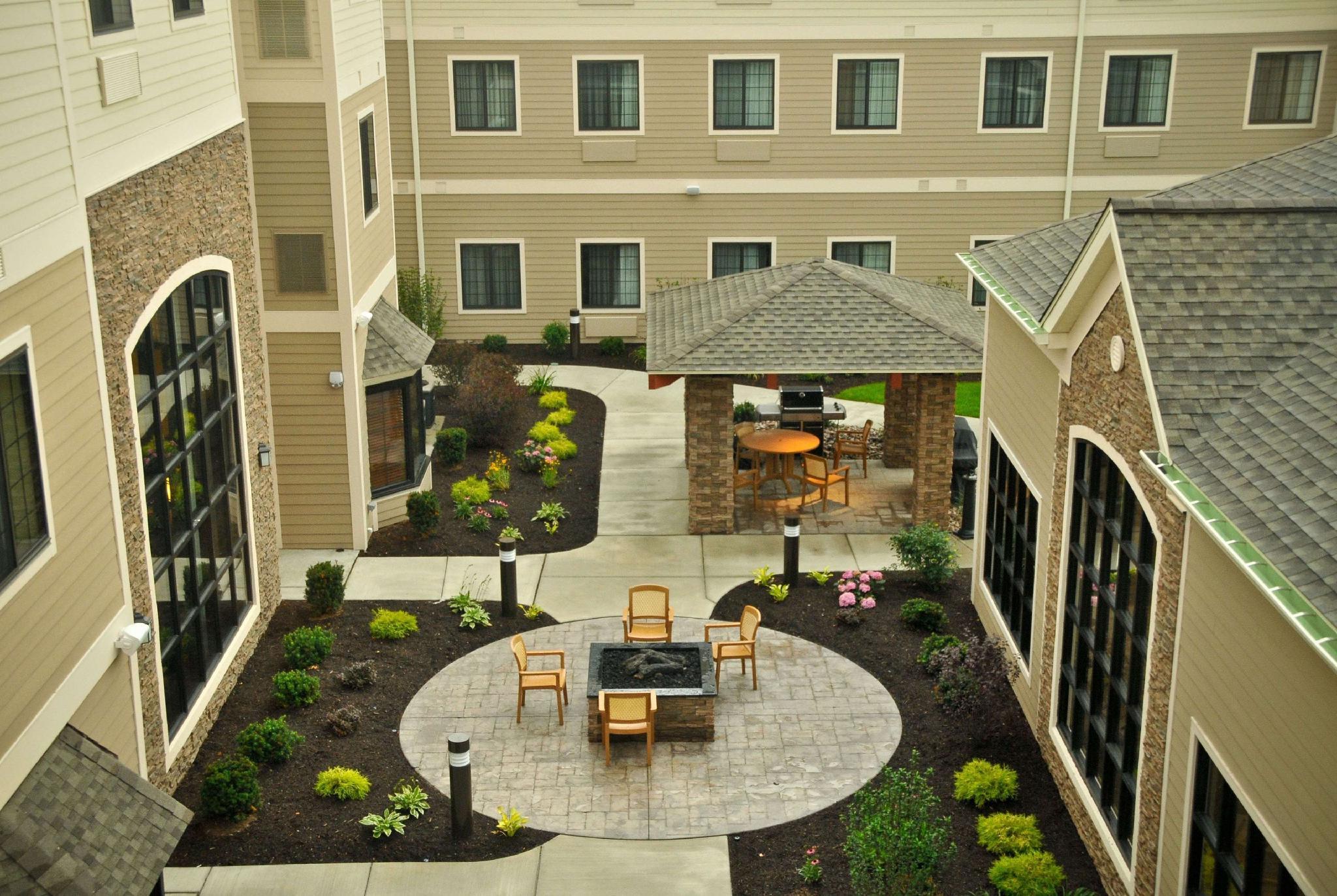 Ngoại cảnh khách sạn