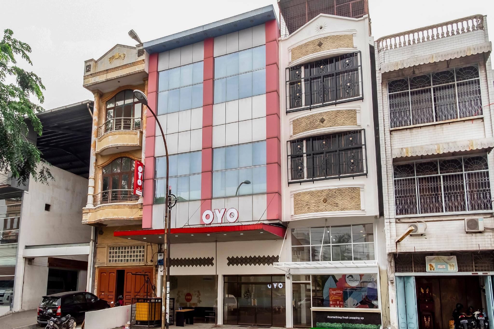 Ngoại cảnh khách sạn