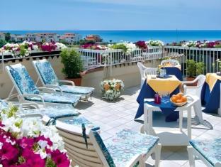 Khu vực xung quanh