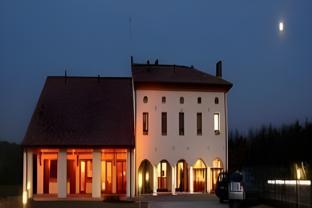 Ngoại cảnh khách sạn