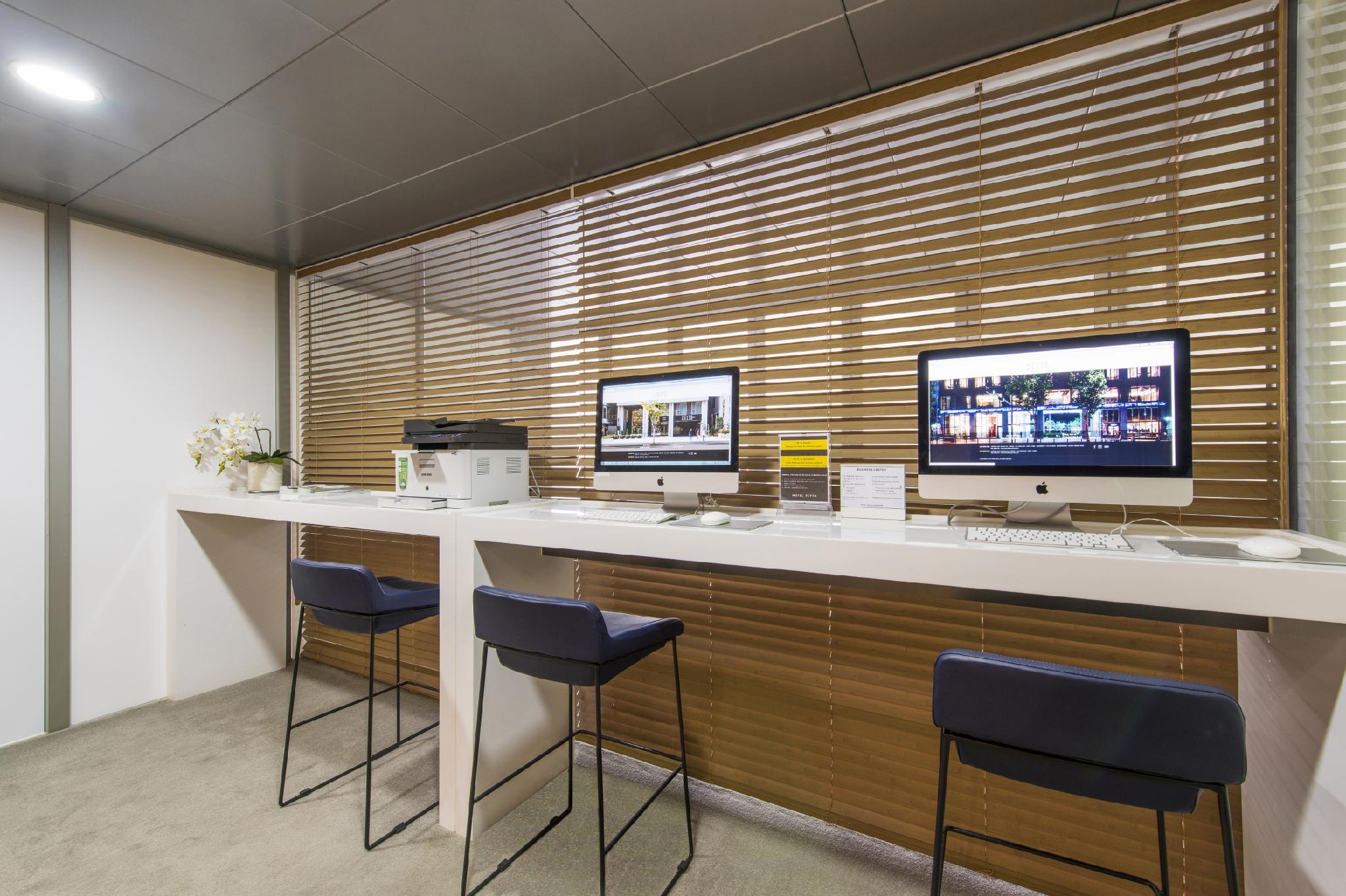 Trung tâm hội nghị