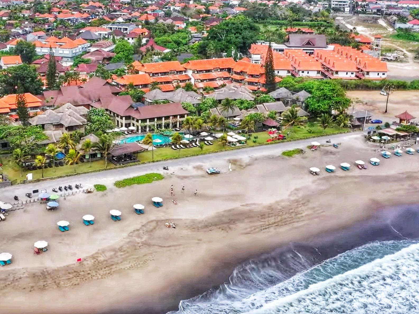 Ngoại cảnh khách sạn