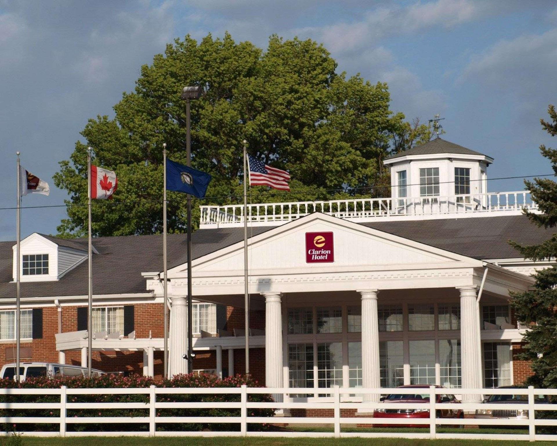 Ngoại cảnh khách sạn