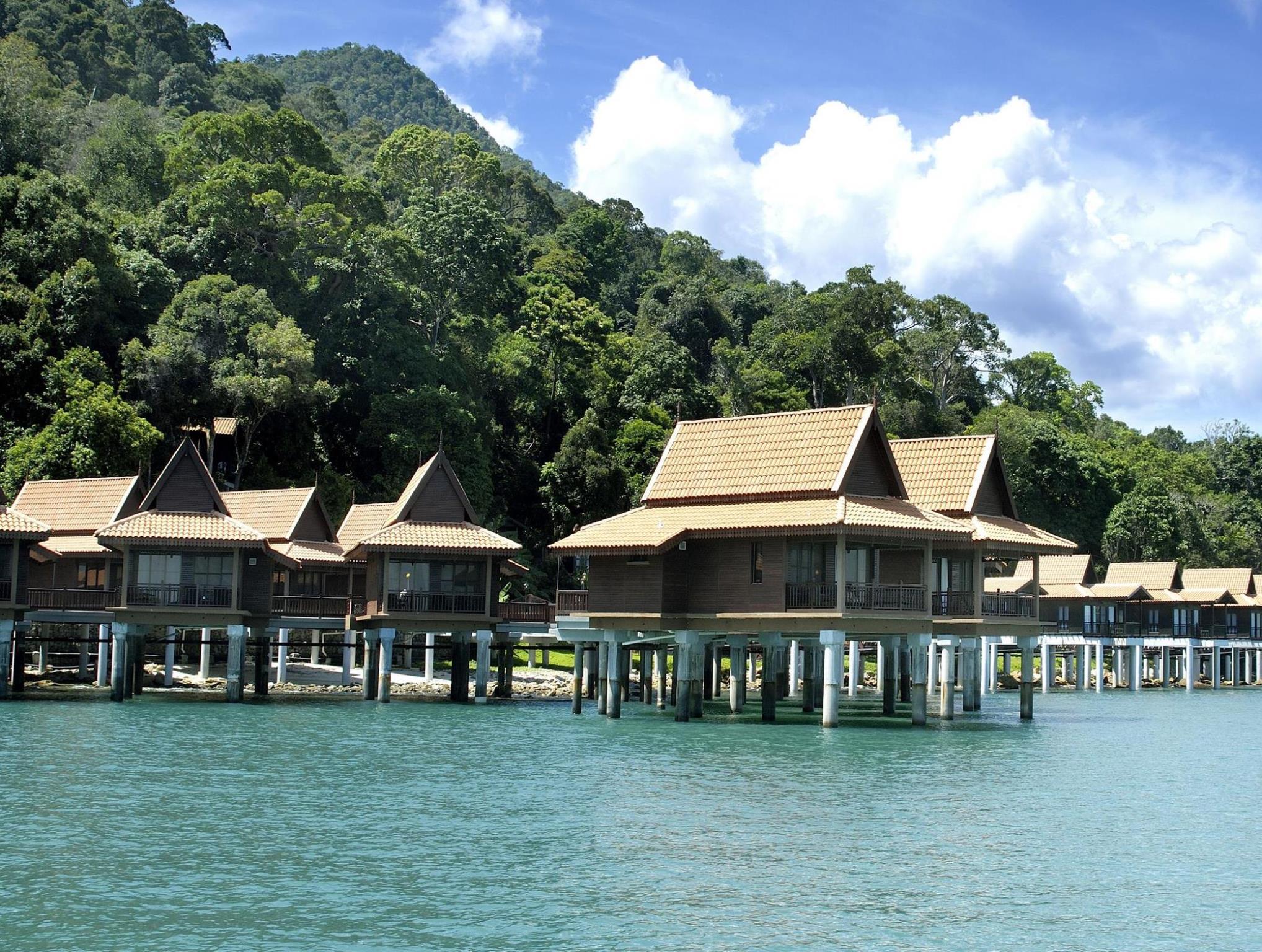 Khu vực xung quanh