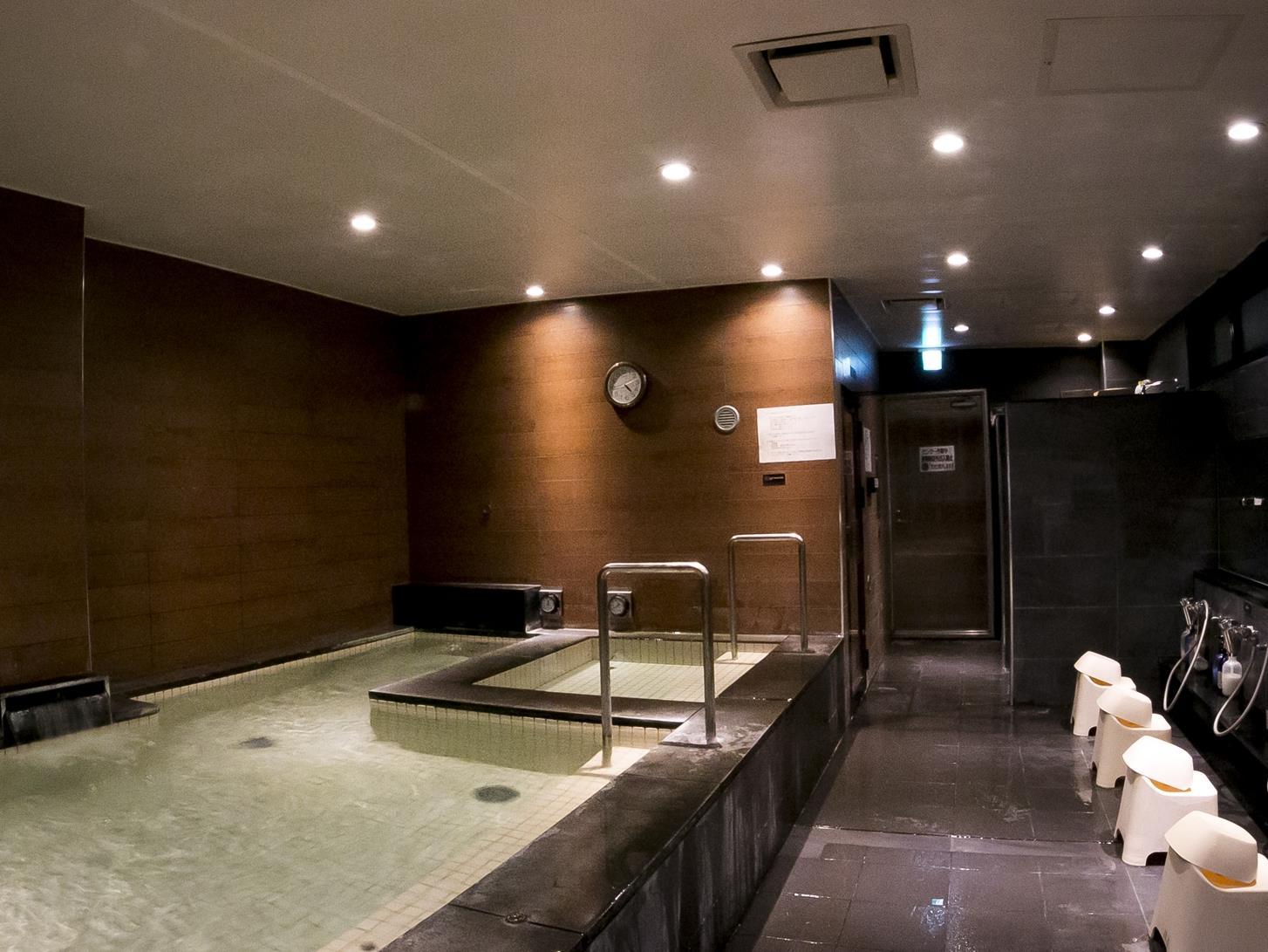 Bồn tắm nước nóng