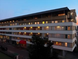 Ngoại cảnh khách sạn