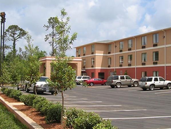 Ngoại cảnh khách sạn