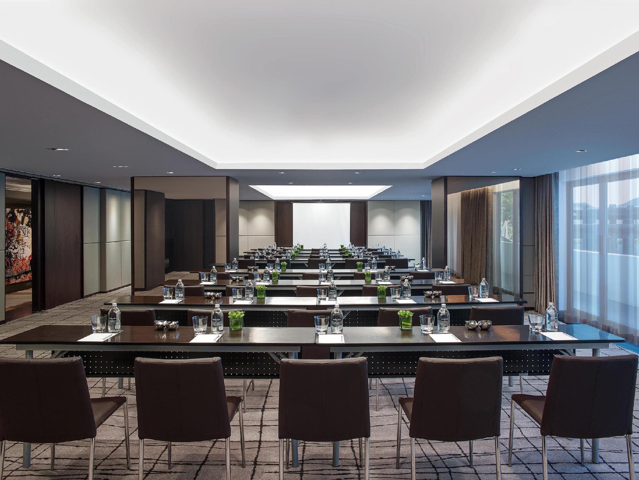 Phòng họp/ hội nghị