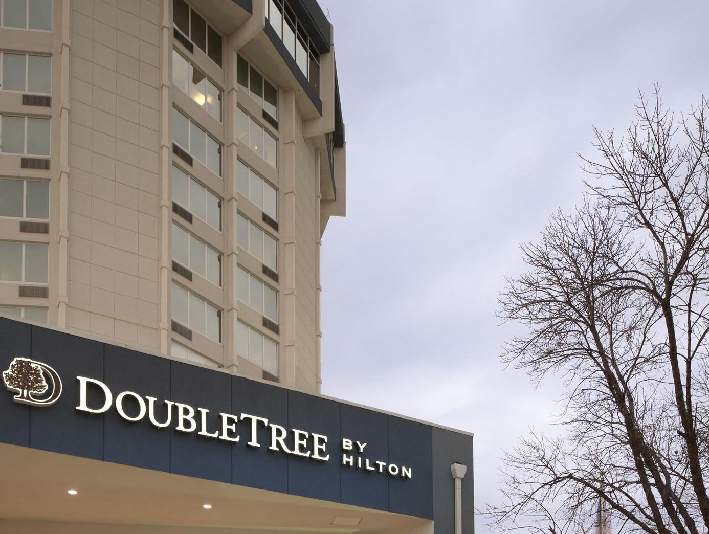 Ngoại cảnh khách sạn