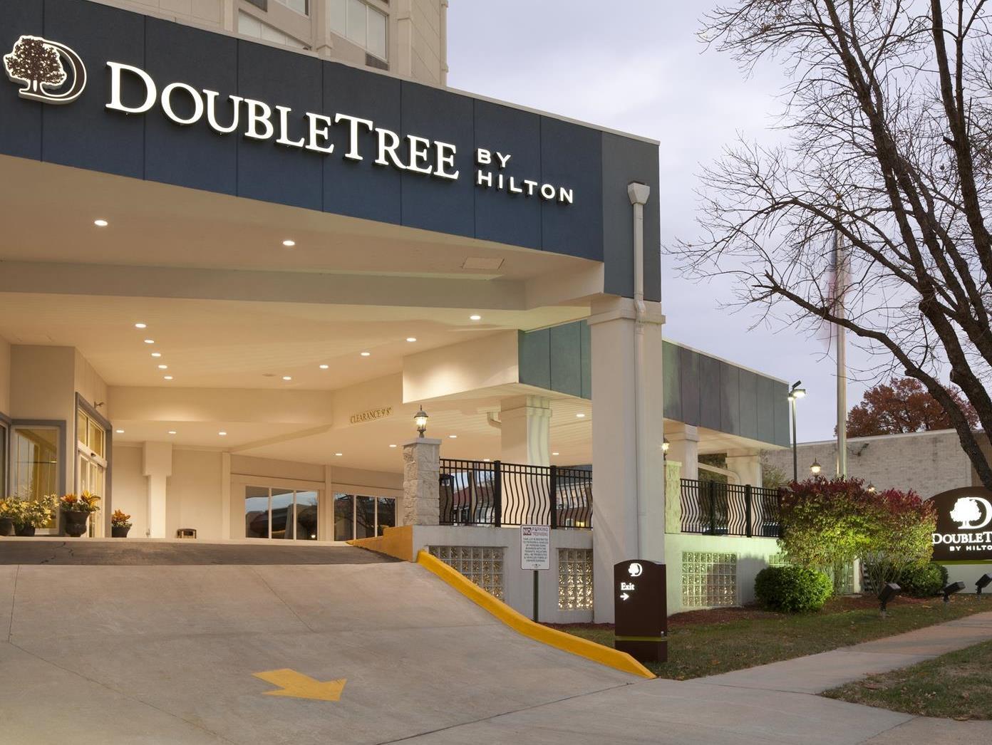 Ngoại cảnh khách sạn