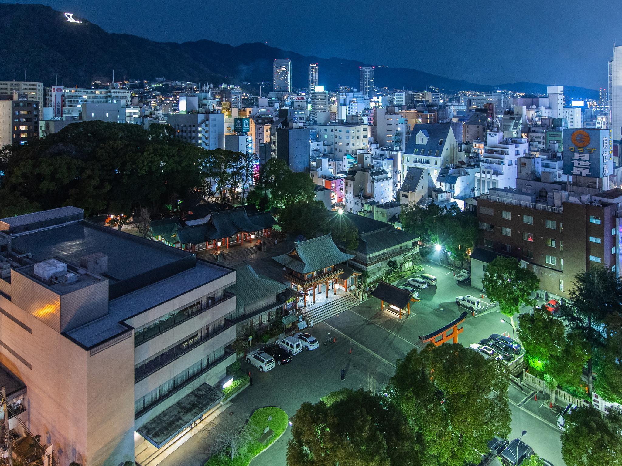 Nơi tham quan gần đây