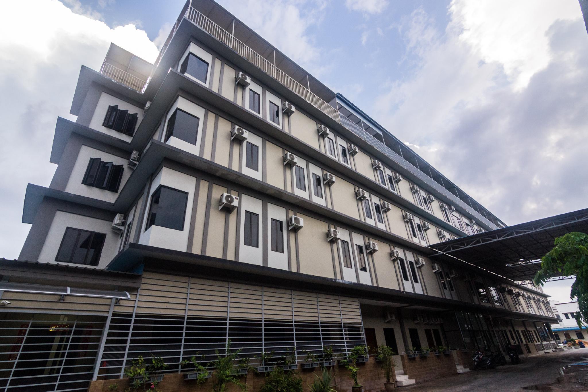 Ngoại cảnh khách sạn